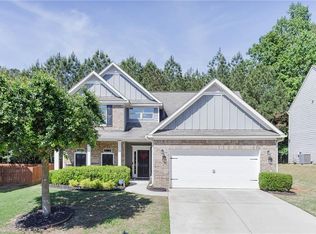 697 Rockingham Dr, Lithia Springs, GA 30122