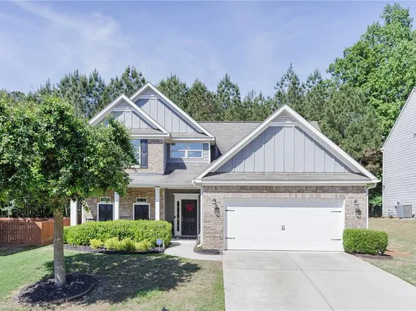 697 Rockingham Dr, Lithia Springs, GA 30122