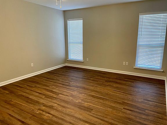 5th image of 41450 Pecan Cove Dr