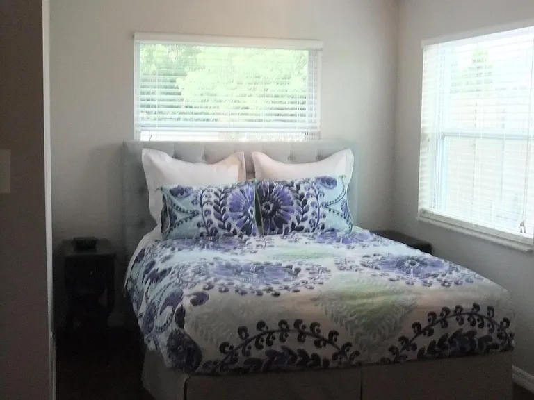 Third bedroom, queen bed.