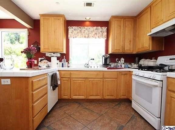 5th image of 1235 Alta Vista Dr