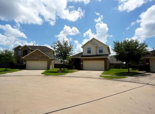 13707 Drakeford Ct, Houston, TX 77047