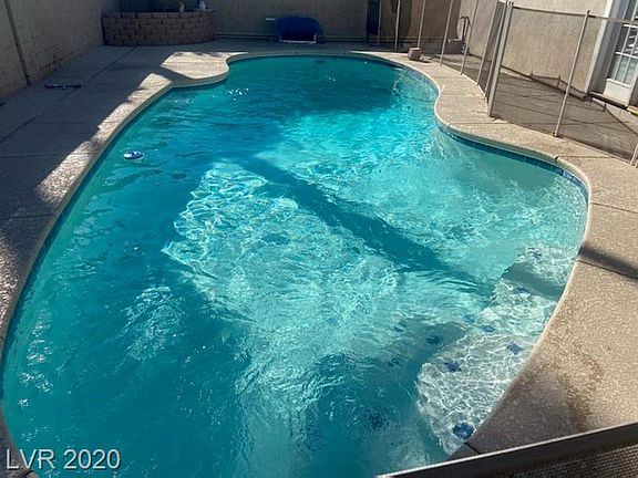 5th image of 4470 Annie Oakley Dr