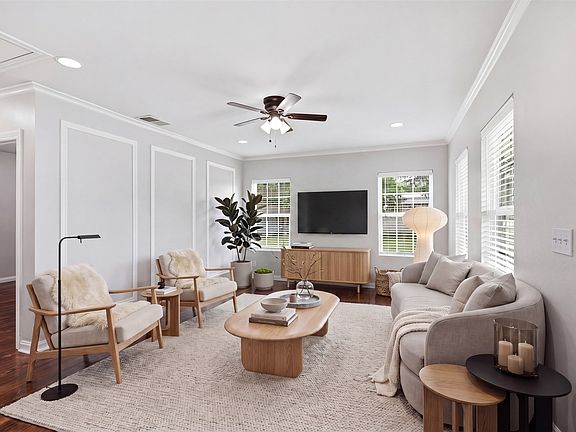 5th image of 258 Spring Valley Cir