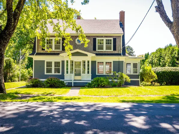 57 Gleason Street, Thomaston, ME 04861