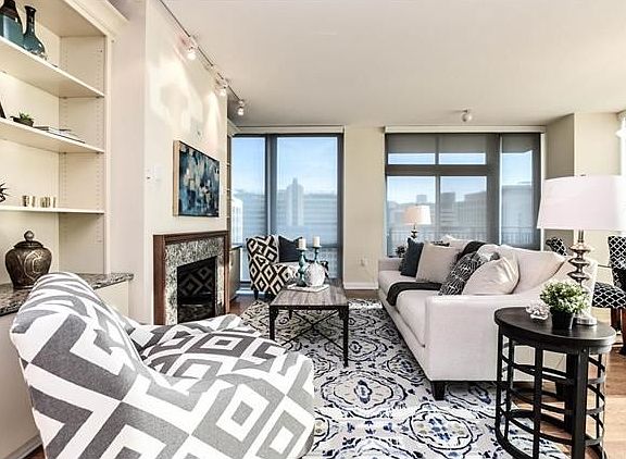 3rd image of 4909 Laclede Ave APT 1501