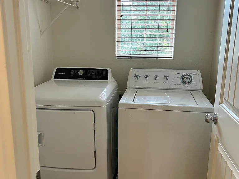 82 Peachtree Hill Ave — Photo 16