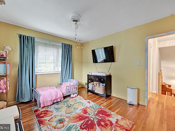 2nd image of 13130 Valleywood Dr