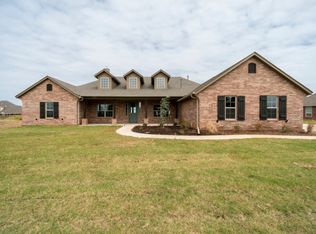 10821 NW 95th St, Yukon, OK 73099