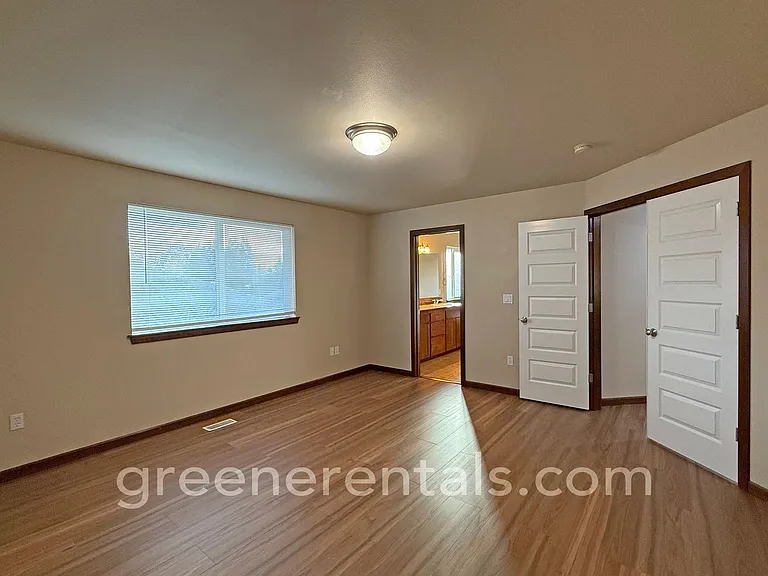 611 H St SW — Photo 25