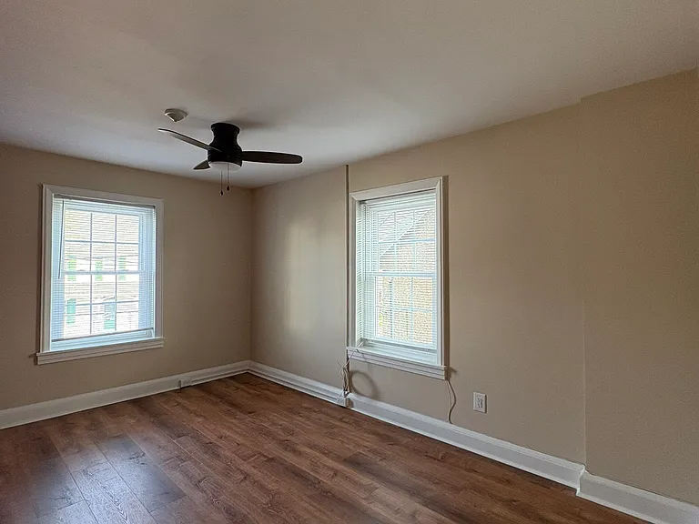 41 S Main St — Photo 12