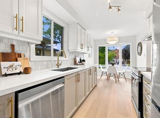 2020 Chrisdon Rd, Burlington, ON L7M 3W8