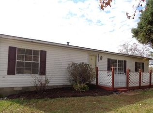 5825 E Priddy Rd, Pekin, IN 47165