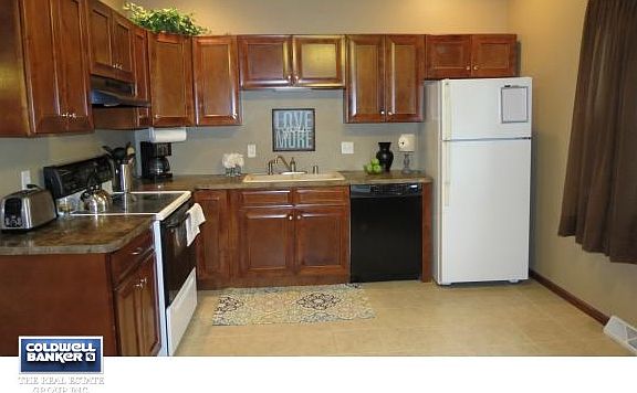 Gorgeous updated kitchen!