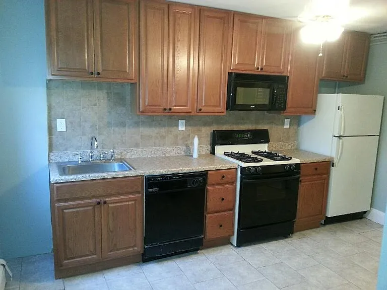 421 Garden St #3 — Photo 13