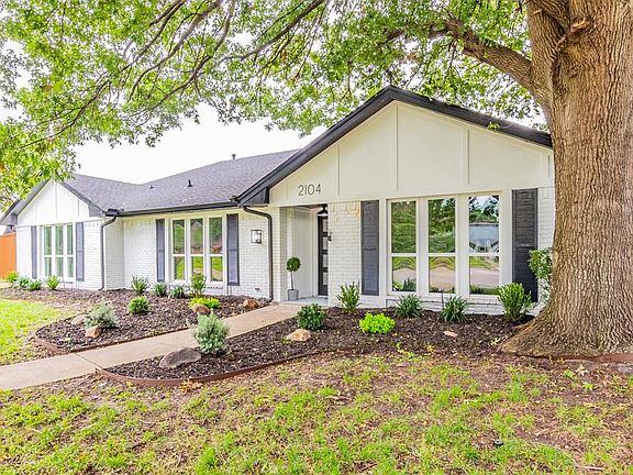 2nd image of 2104 Fairfax Cir
