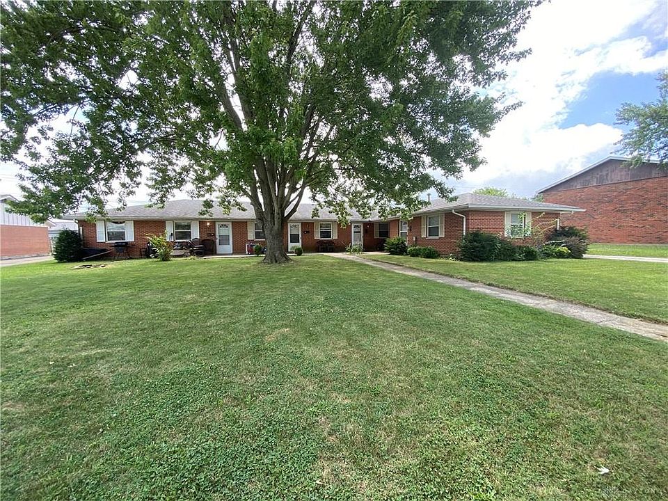 2nd image of 75 Woods Dr