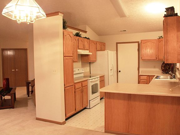 4th image of 5136 Saddle Dr
