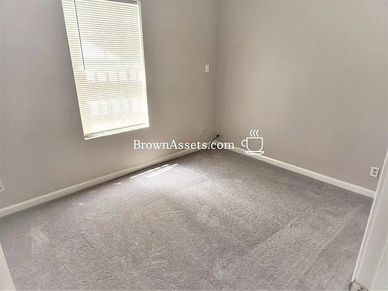 2722 B M Montgomery St — Photo 25
