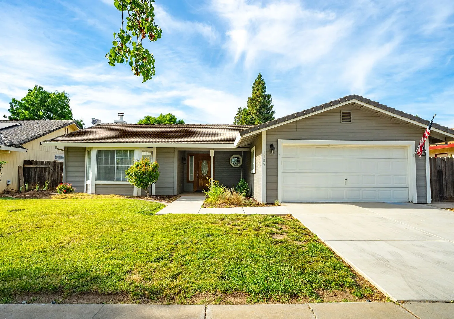 Move-In Special -$1950/Month! Take Advantage Of This Limited-Time Move In Special! Enjoy $1950/Mo... — Photo 4