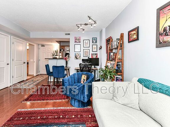2nd image of 880 N Pollard St APT 926