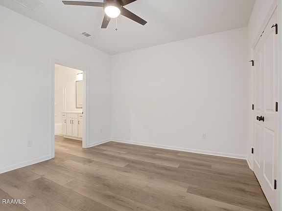 4th image of 106 Ridgedale Aly