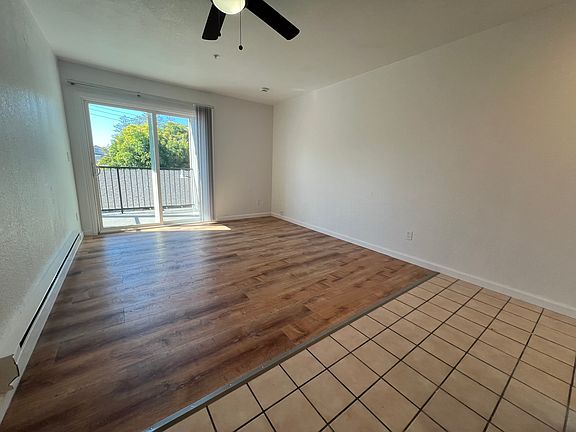 4th image of 29371 Dixon St APT 203