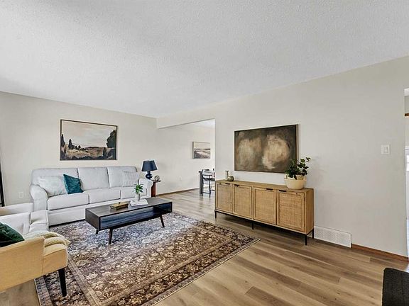 4th image of 2169 N Hawke Cres NE