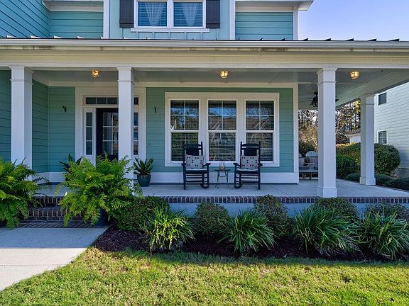 Front porch (wrap around)