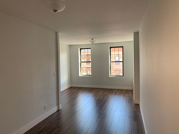 2nd image of 1881 Cornelia St APT 3L