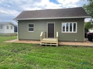 96 South St, Akron, IA 51001