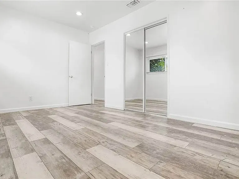 1500 Voorhees Ave — Photo 41
