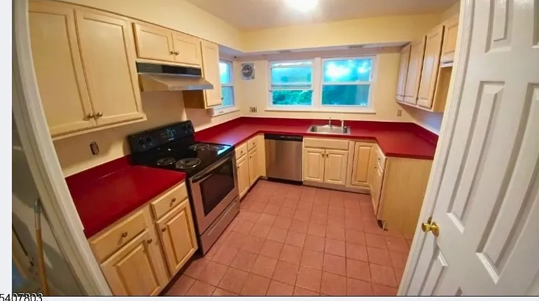 2 bed, 4.0 bath, $2,200 — Photo 4