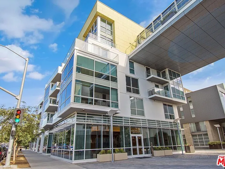 1705 Ocean Ave #412 — Photo 3