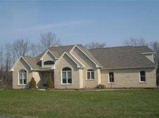 1202 Rone Dr, Wind Gap, PA 18091