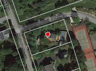 61 Watchogue Ave, East Moriches, NY