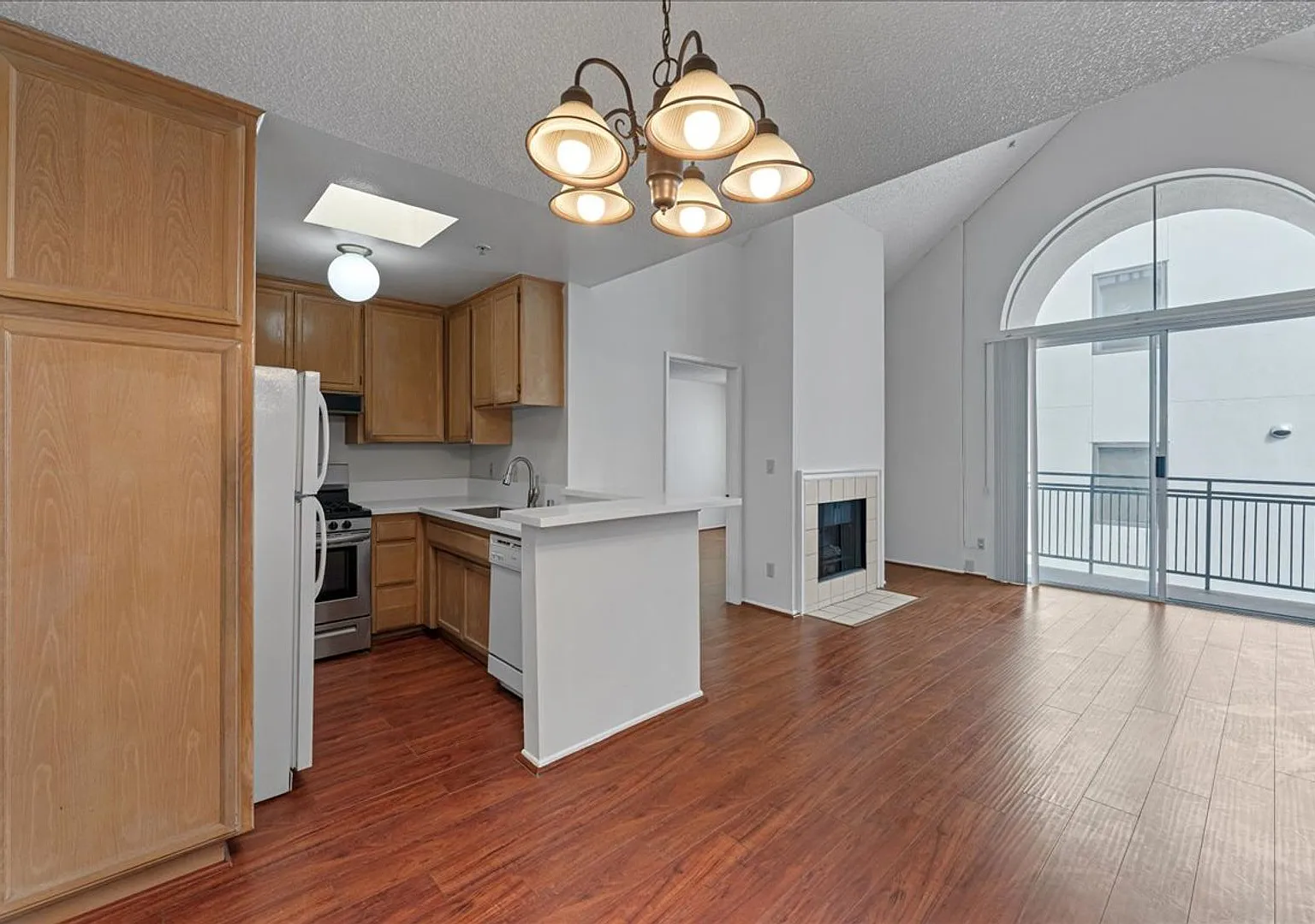 1785 Beloit Ave — Photo 1