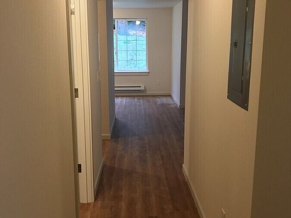 2nd image of 20034 15th Ave NE APT 105