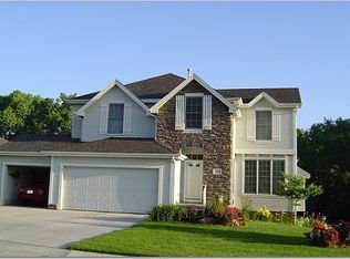 18210 Jones St, Elkhorn, NE 68022