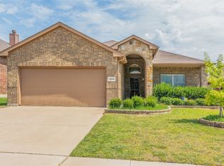 3045 Beaver Creek Dr, Fort Worth, TX 76177