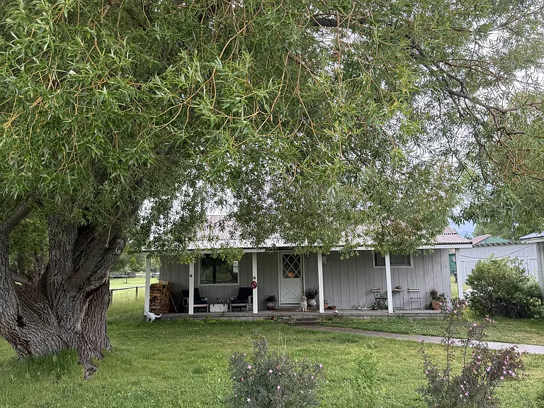 980 Wenzel Ln — Photo 29