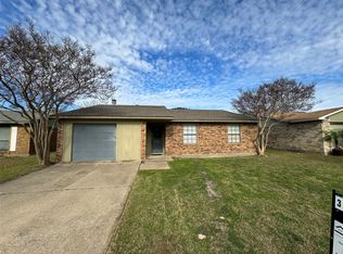 907 Circle Cove Dr, Allen, TX 75002