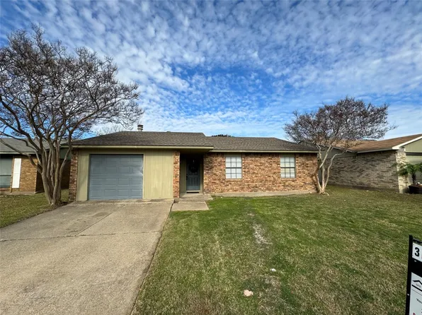 907 Circle Cove Dr, Allen, TX 75002
