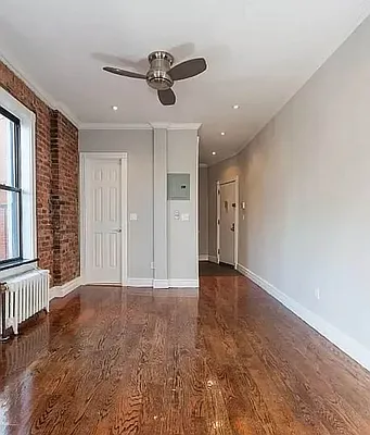 Rented by REAL New York | media 16