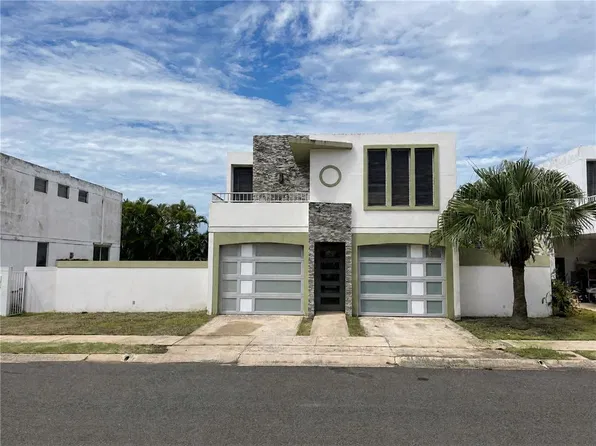 24 JADE, DORADO, PR 00646