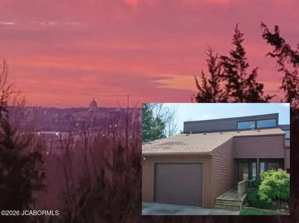 1202 Autumn Ridge Dr, Holts Summit, MO 65043