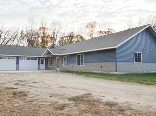 27599 Oak Ln, Detroit Lakes, MN 56501