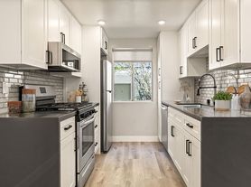 The Glendon Building, One Bed ~ One Bath