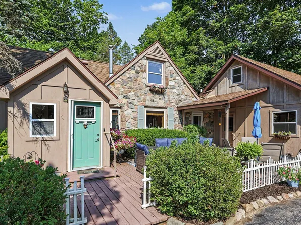 3988 Beeman Rd, Williamston, MI 48895