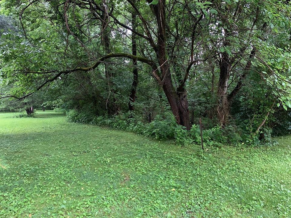 1st image of Cedar Dr